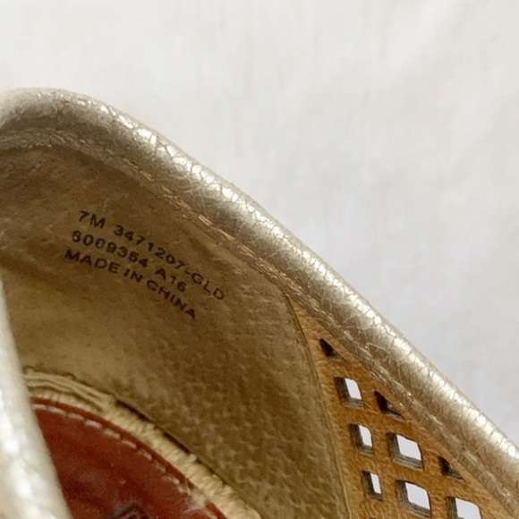 Like New Gold Frye Lee A Line Perf Shoes, size 7 - Picture 12 of 12
